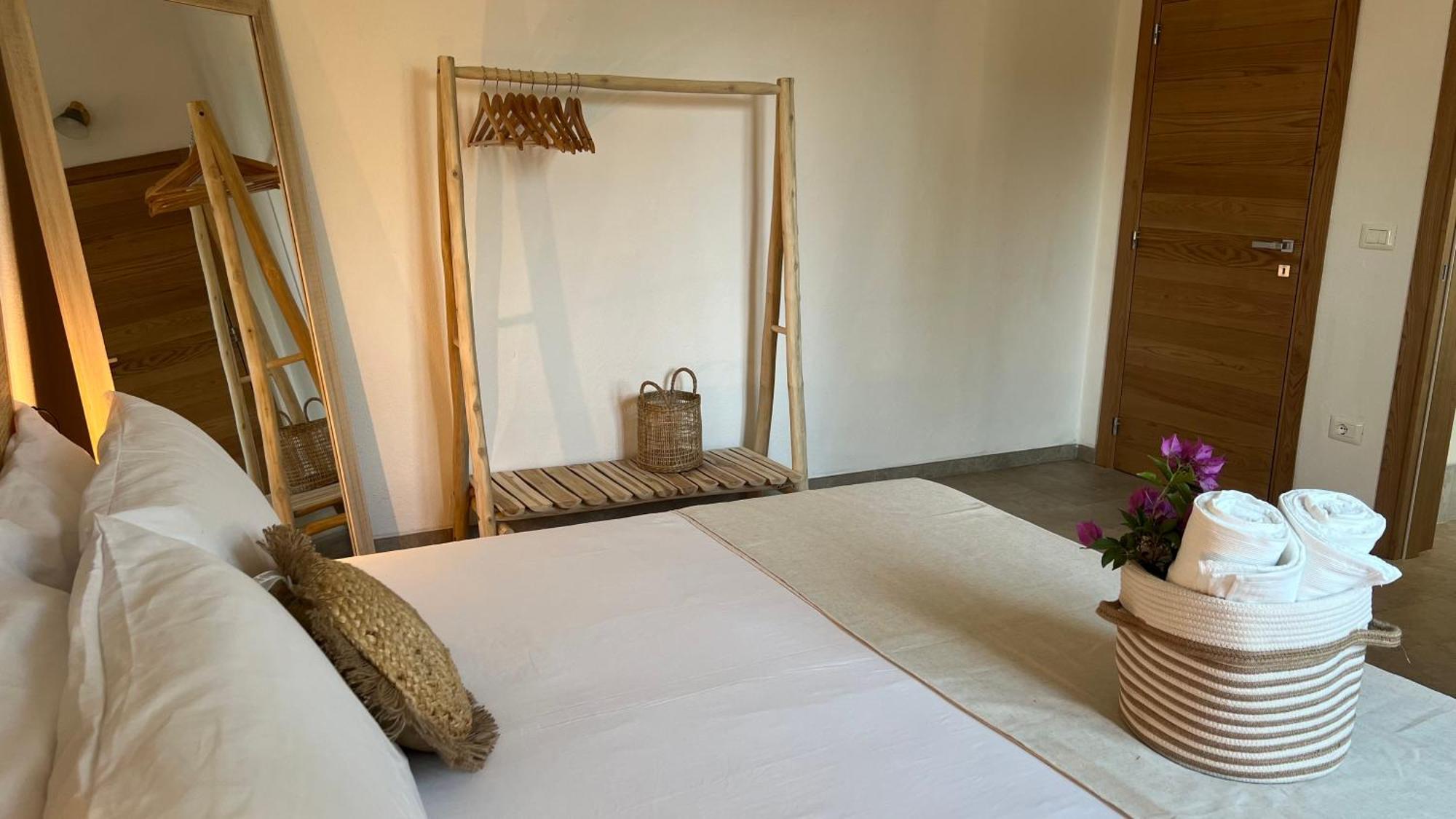 Il Mandorlo Bed and Breakfast Santa Teresa Gallura Buitenkant foto